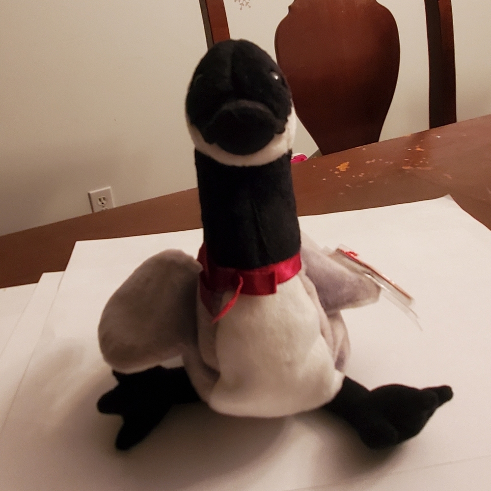 Ty Beanie Babies Loosy the Canadian Goose